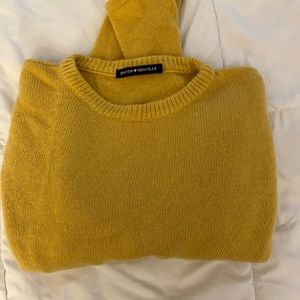 Brandy Melville sweater